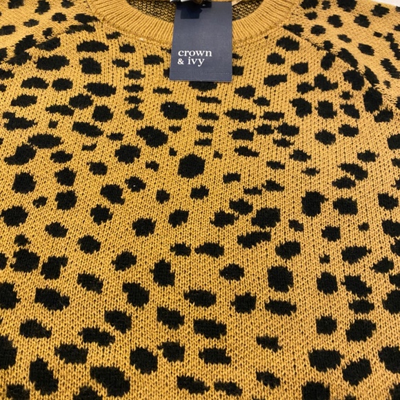 Animal Print Winter Sweater By Crown And Ivy Size M 100% Acrylic - Picture 5 of 8